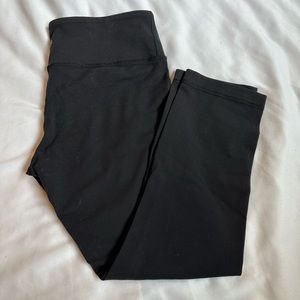 Lululemon cropped leggings size 6